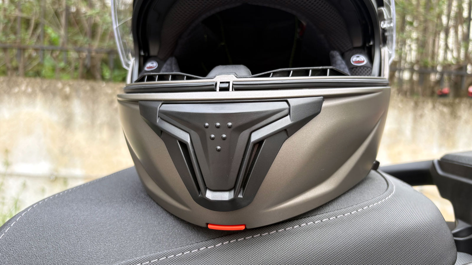 Test κράνος Zen 918: Ανοιγόμενο, γεμάτο features, στα 104 ευρώ